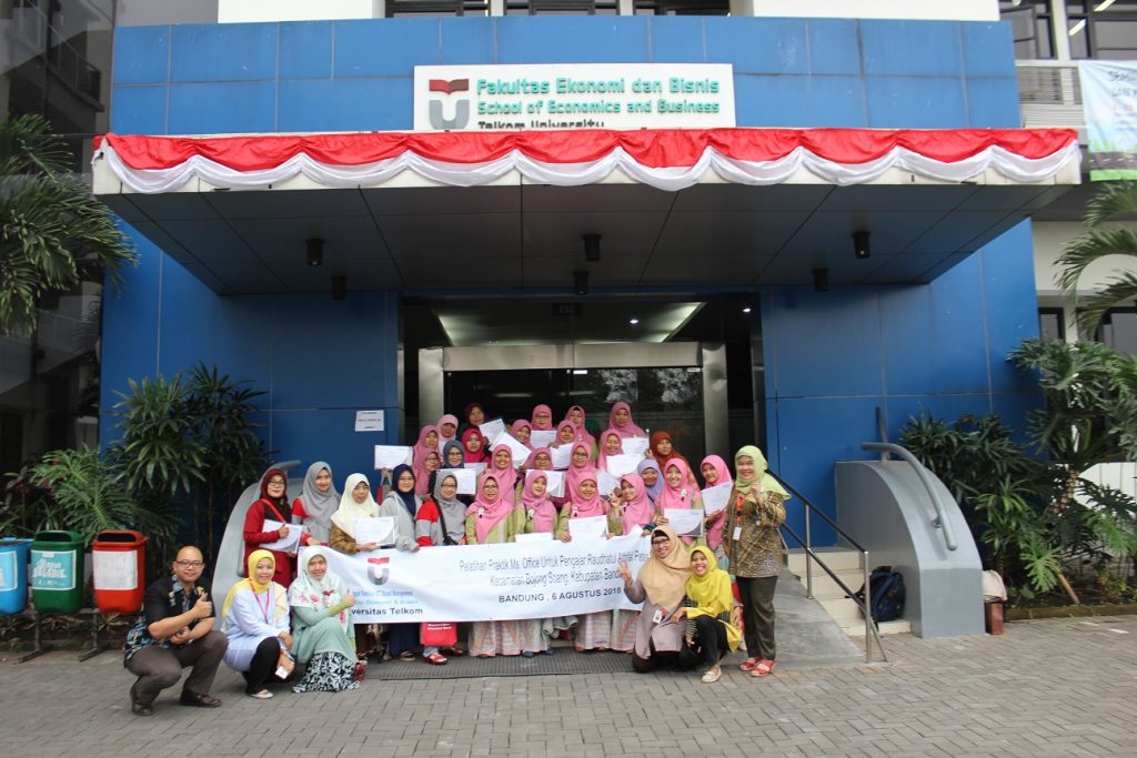 Literasi ICT untuk Tenaga Pengajar Raudhatul Athfal Persis 08